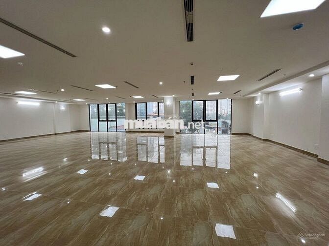 NHÀ CHO THUÊ MT HOÀNG HOA THÁM NGAY GA T3_ 10X20M_ TRỆT 4 LẦU_ CÓ TM