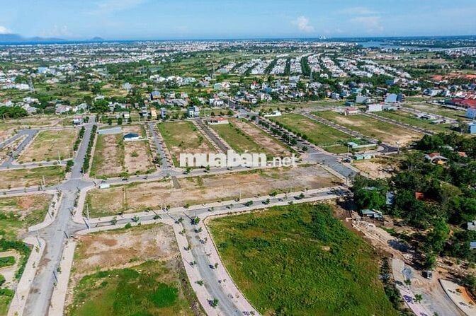 Còn 1 lô sạch đẹp dt 126m2 đối diện công viên cách chợ Lai Nghi 500m