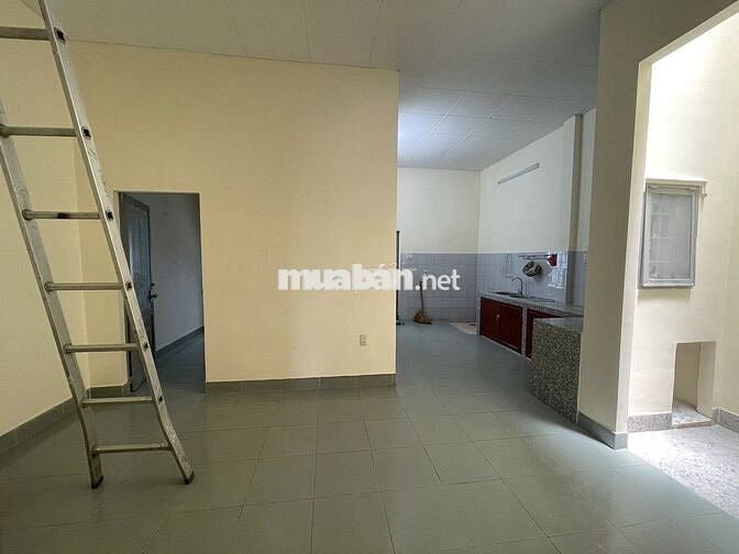 NHÀ 3PN KDC PHÚ HÒA 1,3 MÁY LẠNH MÁY NƯỚC NÓNG,CỔNG RÀO AN NINH 9TR/TH
