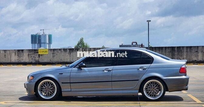 BMW 325i 2005 Full option
