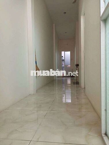 NHÀ DIỆN TÍCH 4*17, TRỆT LẦU, 3PN, 2WC, HẺM XE HƠI