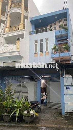 Bán nhà khu vực Gò Vấp, diện tích lớn.