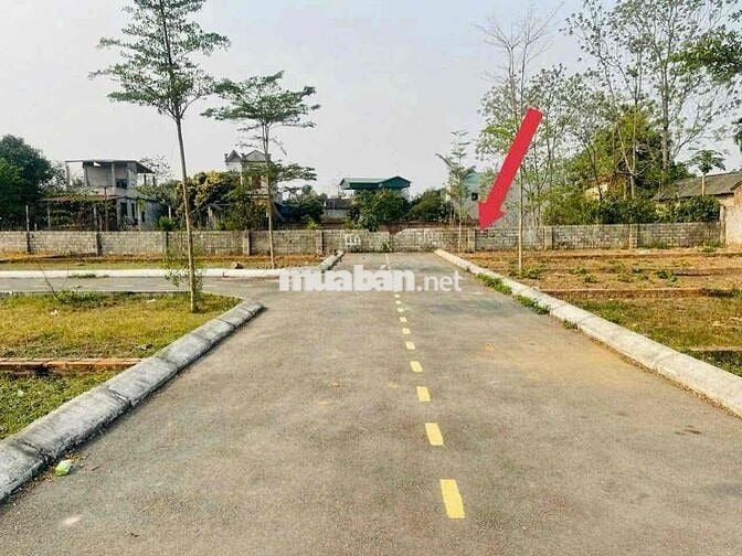 75m giáp đh FPT và khu CNC Hoà Lạc mà giá chỉ hơn 2 tỷ tí ti, sẵn sổ ạ