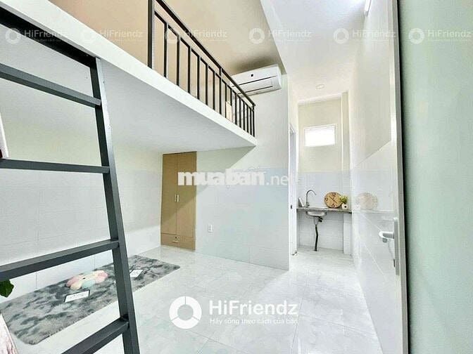 PHÒNG DUPLEX SẲN MÁY LẠNH GẦN ĐẠI HỌC VĂN HIẾN NGAY ĐẦM SEN qua Q10