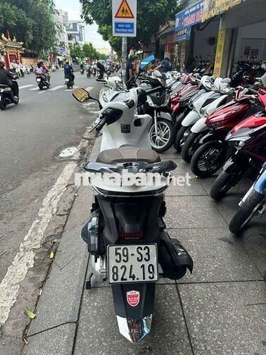 Honda SH 160 ABS 2024 mới 99% Bstp chính chủ