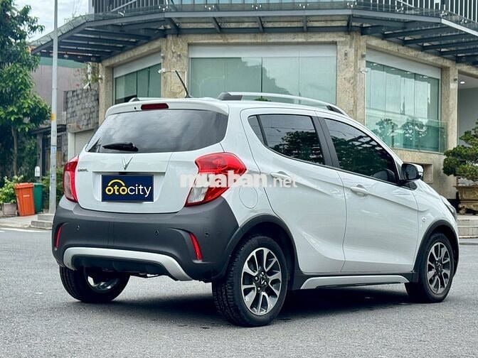 VinFast Fadil Plus 2022 - Màu trắng - 2v7km