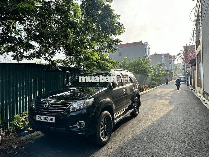 Toyota Fortuner 2015 2.7V 4x2 AT - 100000 km