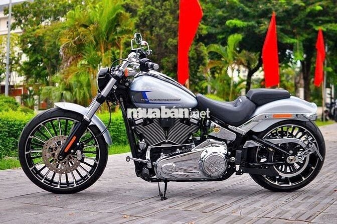 Thanh Motor cần bán Harley Davidson Breakout 117ci