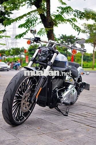 Thanh Motor cần bán Harley Davidson Breakout 117ci