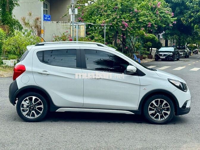 VinFast Fadil Plus 2022 - Màu trắng - 2v7km