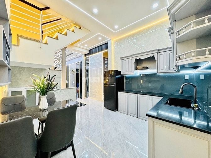 Bán Nhà Hẻm Xe Hơi Gò Vấp-49m2-3Tầng-3PN-Giá 6,8 Tỷ 