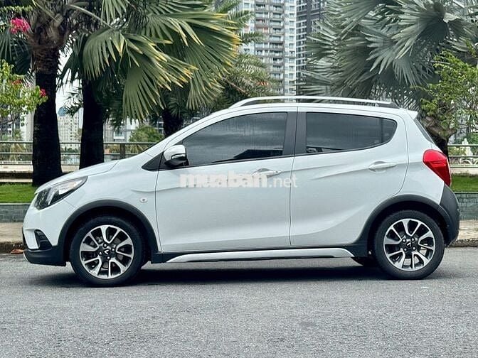 VinFast Fadil Plus 2022 - Màu trắng - 2v7km