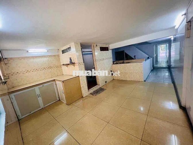 CC lầu 1, Nguyễn Trãi, Chợ Lớn, 112m2, trệt lửng 3 PN, Nhỉnh 3 tỉ