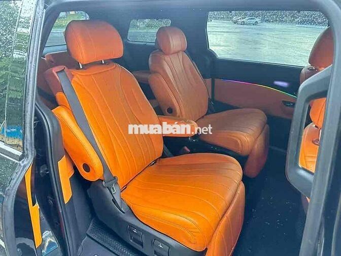 Kia Carnival 2024 2.2D Signature 7 ghế - 32000 km