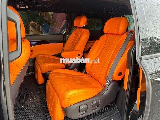 Kia Carnival 2024 2.2D Signature 7 ghế - 32000 km