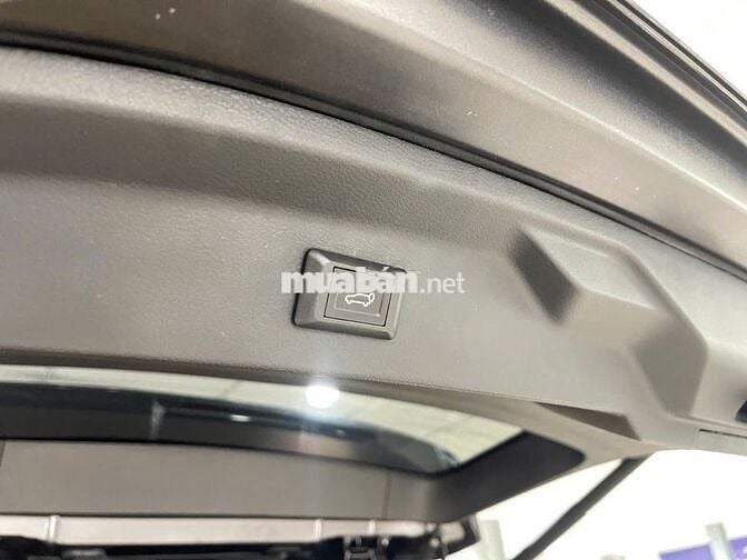 Ford Everest 2022 Ambiente 2.0L 4x2 AT - 62400 km