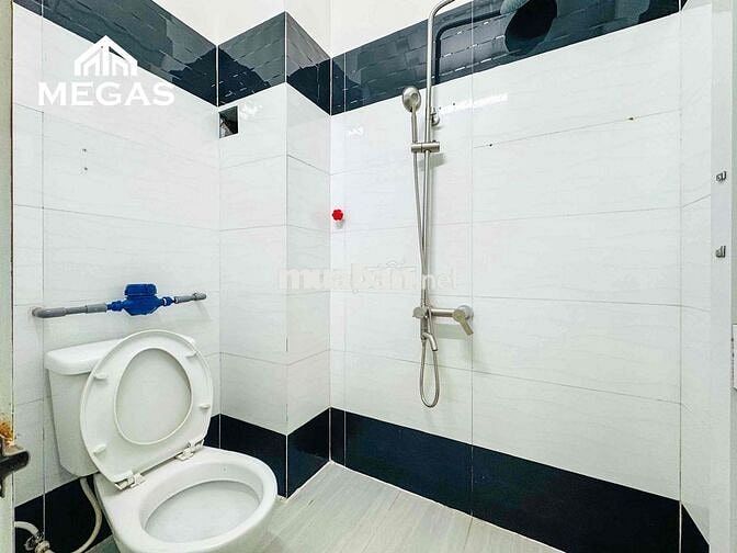 Phòng Đẹp Cửa Sổ Nội Thất Đầy Đủ Mới Xây Ngay Trường Đại Học Văn Lang