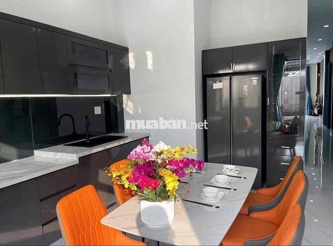 CHỦ KẸT TIỀN - CẦN BÁN GẤP CĂN NHÀ MẶT TIỀN - 80m2 - SỔ RIÊNG