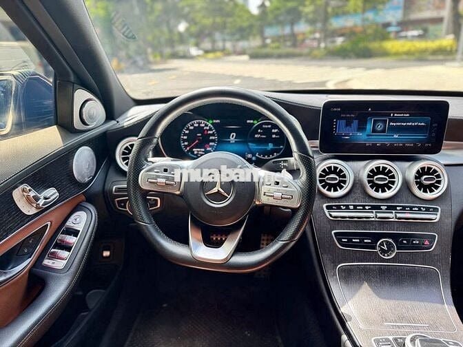 Mercedes Benz C300 2019 - Màu Trắng