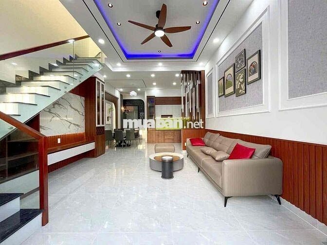 Bán Nhà Phố Hoàn Công Mỹ Hạnh Nam Ngay Trung Tâm