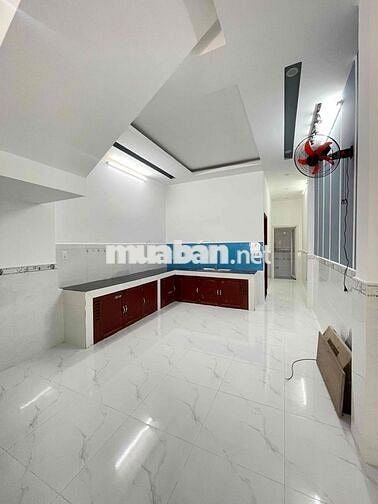 Nhà lầu 3 phòng 3 máy lạnh KDC Hàng Bàng