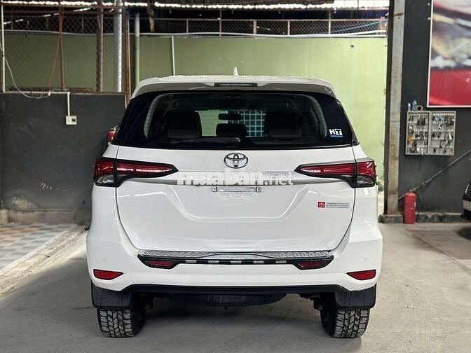 Form mới Toyota Fortuner 2.4G sàn 2020 lướt 6 vạn.