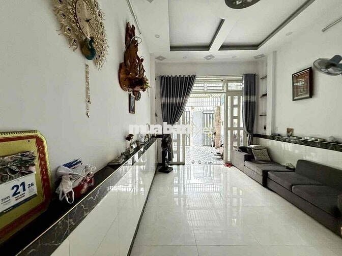 Nhà Phố 3 Lầu 4x18m SHR, 4PN, Ô Tô Đậu Cửa, Gần Metro Gò Vấp – Q12