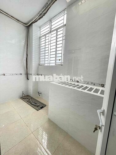 Nhà lầu 3 phòng 3 máy lạnh KDC Hàng Bàng