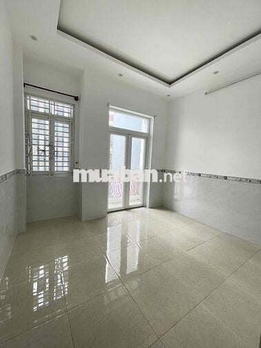 Nhà lầu 3 phòng 3 máy lạnh KDC Hàng Bàng