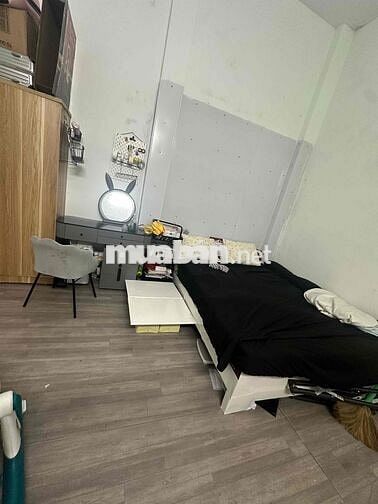 Cho thuê phòng tầng 1 20m2 898 đường láng, đốn g đa hà nội