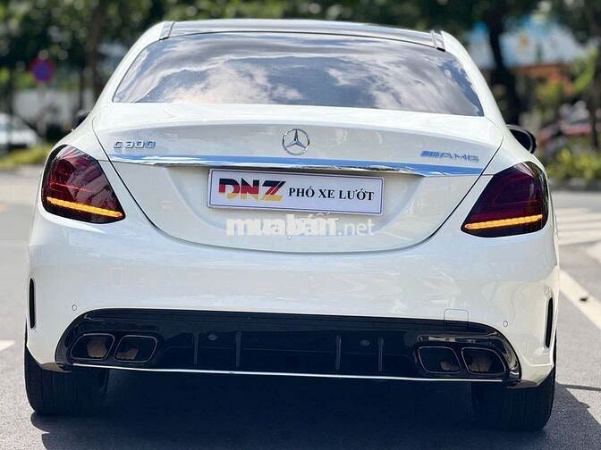 Mercedes Benz C300 2019 - Màu Trắng