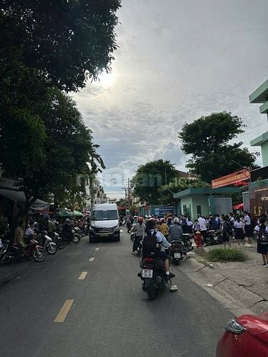 Bán nhà MT đường Phan Thị Hành DT: 4.2x14m nhà đúc 4 lầu kiêng cố