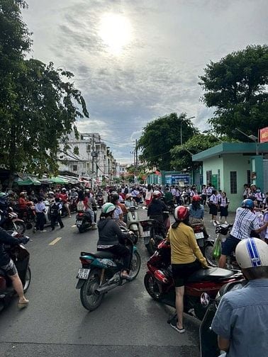 Bán nhà MT đường Phan Thị Hành DT: 4.2x14m nhà đúc 4 lầu kiêng cố