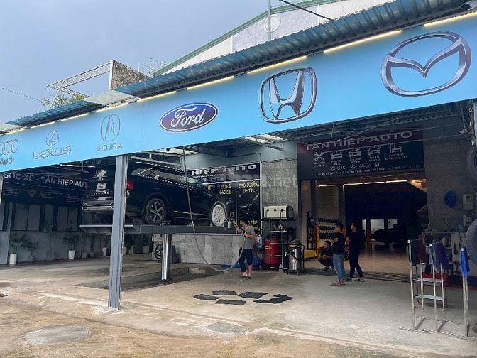 MT Tân Hiệp 44. ra đường song hành 100m. DT: 900m2 full thổ