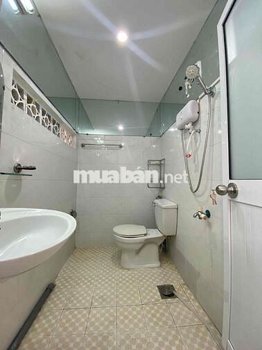 CUỐI THÁNG CÓ CĂN 2 PHÒNG NGỦ TÁCH BẾP - MẶT TIỀN HOÀNG SA