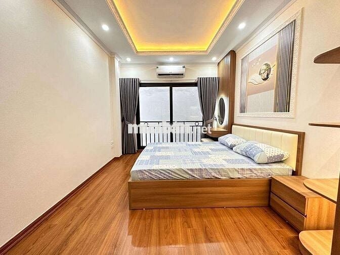 Mặt Phố! Bưởi, vỉa hè, kinh doanh hay ở đều sướng. Giá tích sản 35m2