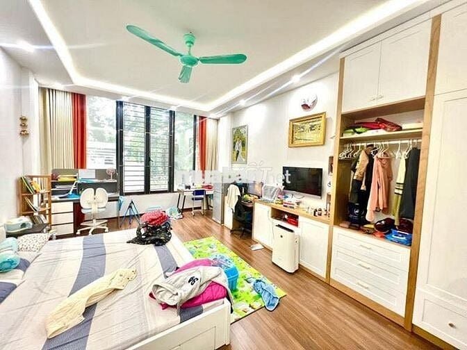 SIÊU PHẨM HOÀNG HOA THÁM, MẶT PHỐ KINH DOANH, VỊ TRÍ ĐẸP, THANG MÁY