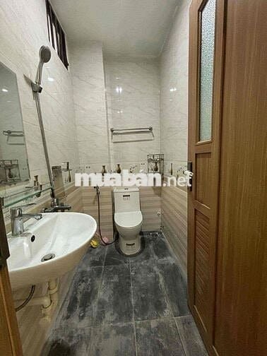 NHÀ 3 TẦNG MỚI ĐẸP 4 PHÒNG NGỦ KHU DƯƠNG ĐÌNH NGHỆ