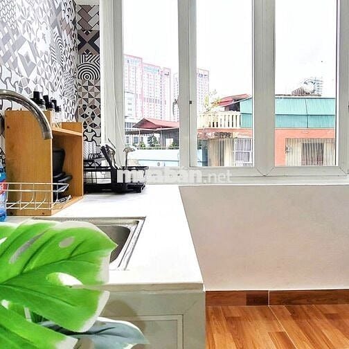 Chính chủ cho thuê phòng ở 76 duy tân oto đỗ cửa full đồ cửa sổ thoáng