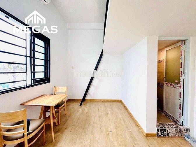 ngay HỌC VIỆN HÀNG KHÔNG - MỚI XẤY - GIÁ RẺ - THOÁNG
