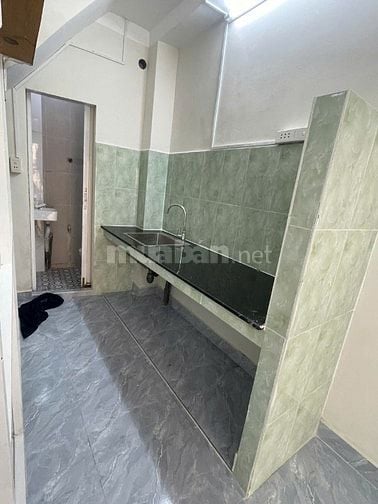 CHO THUÊ NHÀ NGUYÊN CĂN HXH Q1 MỚI 100% TRỆT LỬNG LẦU