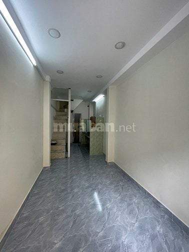 CHO THUÊ NHÀ NGUYÊN CĂN HXH Q1 MỚI 100% TRỆT LỬNG LẦU