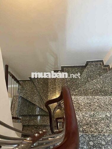 Siêu phẩm! Bán nhà Ngọc Thuỵ, Diện tích: 31m² x 5 tầng,hơn 6 tỷ.