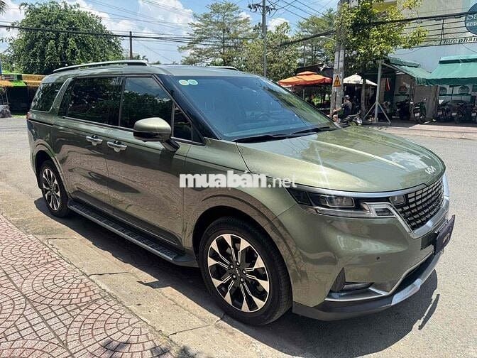 Kia Carnival 2023 Signature 2.2D - 21000 km