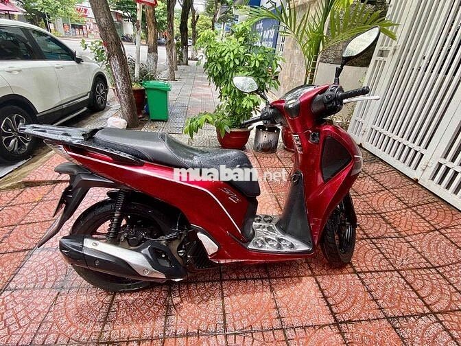 Cần bán xe Sh 2018 xe gia đình sử dụng !