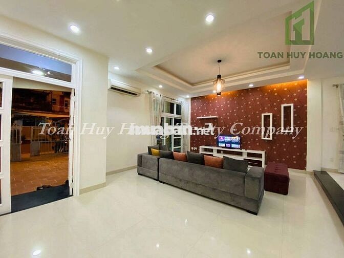 Biệt thự cao cấp cho thuê tại Phúc Lộc Viên - V0481