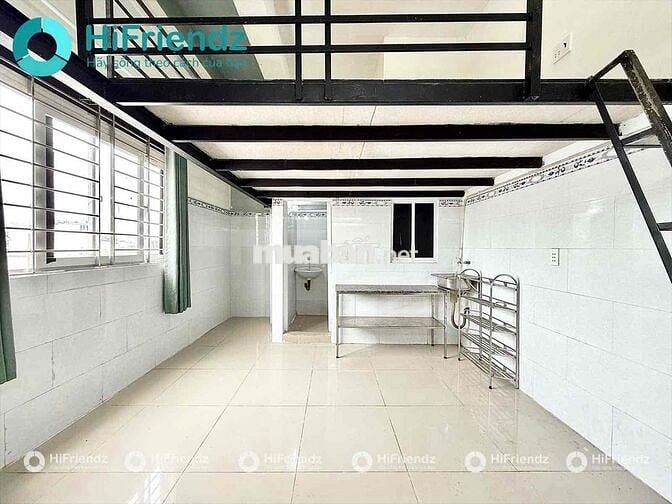 CHO THUÊ PHÒNG CÓ GÁC-CỬA SỔ-THANG MÁY-Ở ĐƯỢC 4-5 BẠN-ETOWN CH