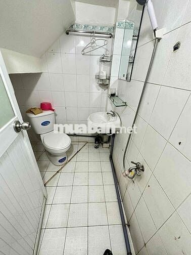 CHO THUÊ NHÀ HẺM XE TẢI NGUYỄN VĂN KHỐI P9, ĐỐI DIỆN C. VIÊN LÀNG HOA
