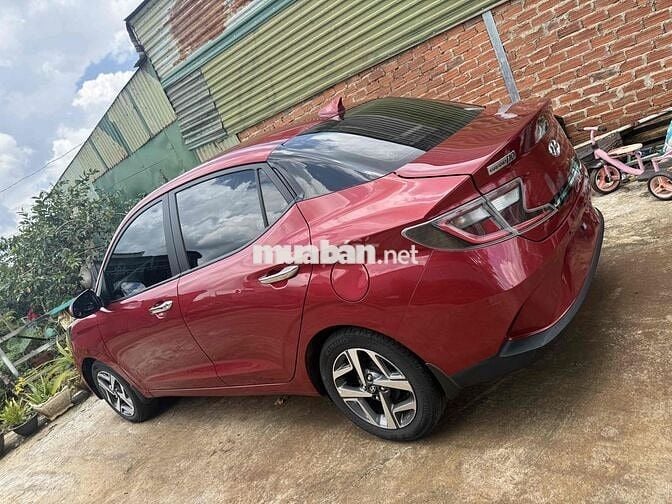 Hyundai Grand i10 2022 1.2 Sedan AT - 35000 km