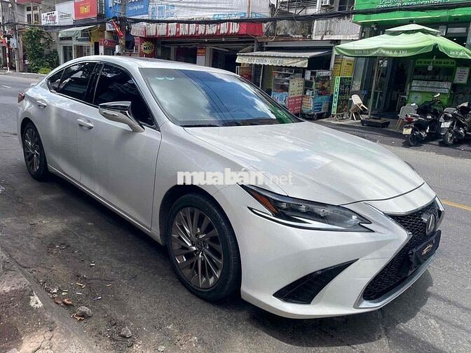 Lexus ES 2*** km